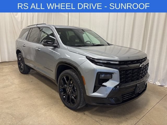 2024 Chevrolet Traverse RS in Sterling Gray Metallic — front three-quarter view