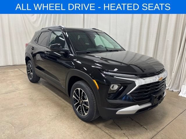 2026 Chevrolet Trailblazer LT in Mosaic Black Metallic — front three-quarter view
